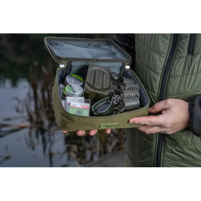 Borseta Accesorii Pescuit Korum Progress Hardcase Pouch, 4l, 26x20x9.5cm