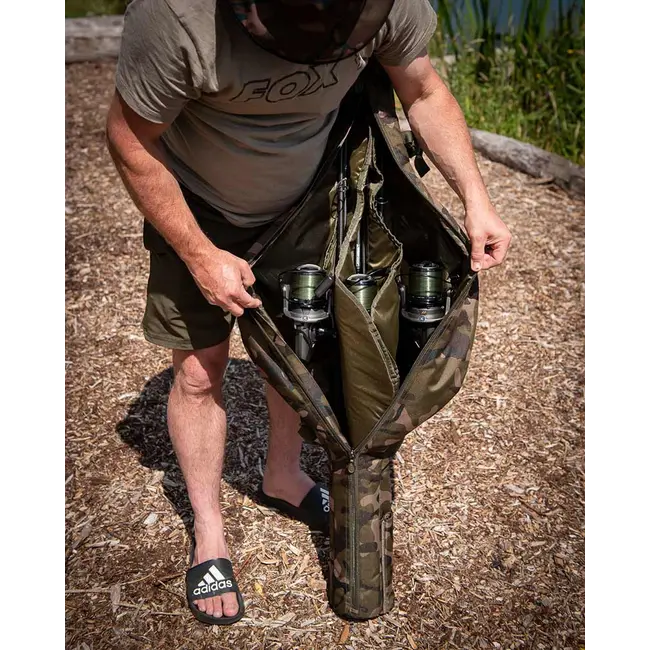 Husa Lansete si Mulinete Fox Camolite 10FT Tri Sleeves, 3 Lansete + 3 Mulinete