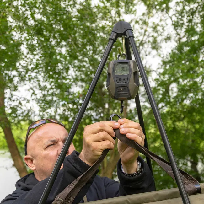 Tripod Cantarire Avid Carp Pro-Tect Deluxe Tripod