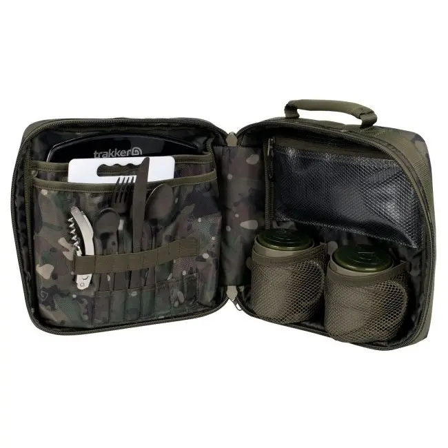 Geanta + Accesorii Pentru Picnic Trakker NXC Camo Deluxe Food Set, 27x27x10cm