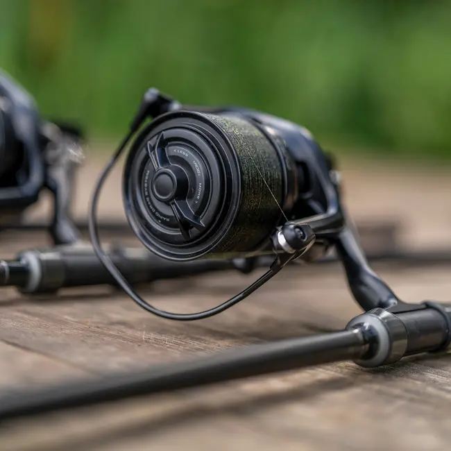Mulineta Pescuit la Crap Avid Carp Ex-Cast 12000 Reel