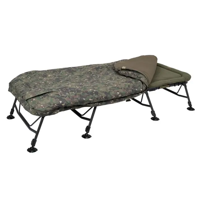 Pat Pescuit cu Sac de Dormit Trakker RLX 8 Wide Camo Bed System